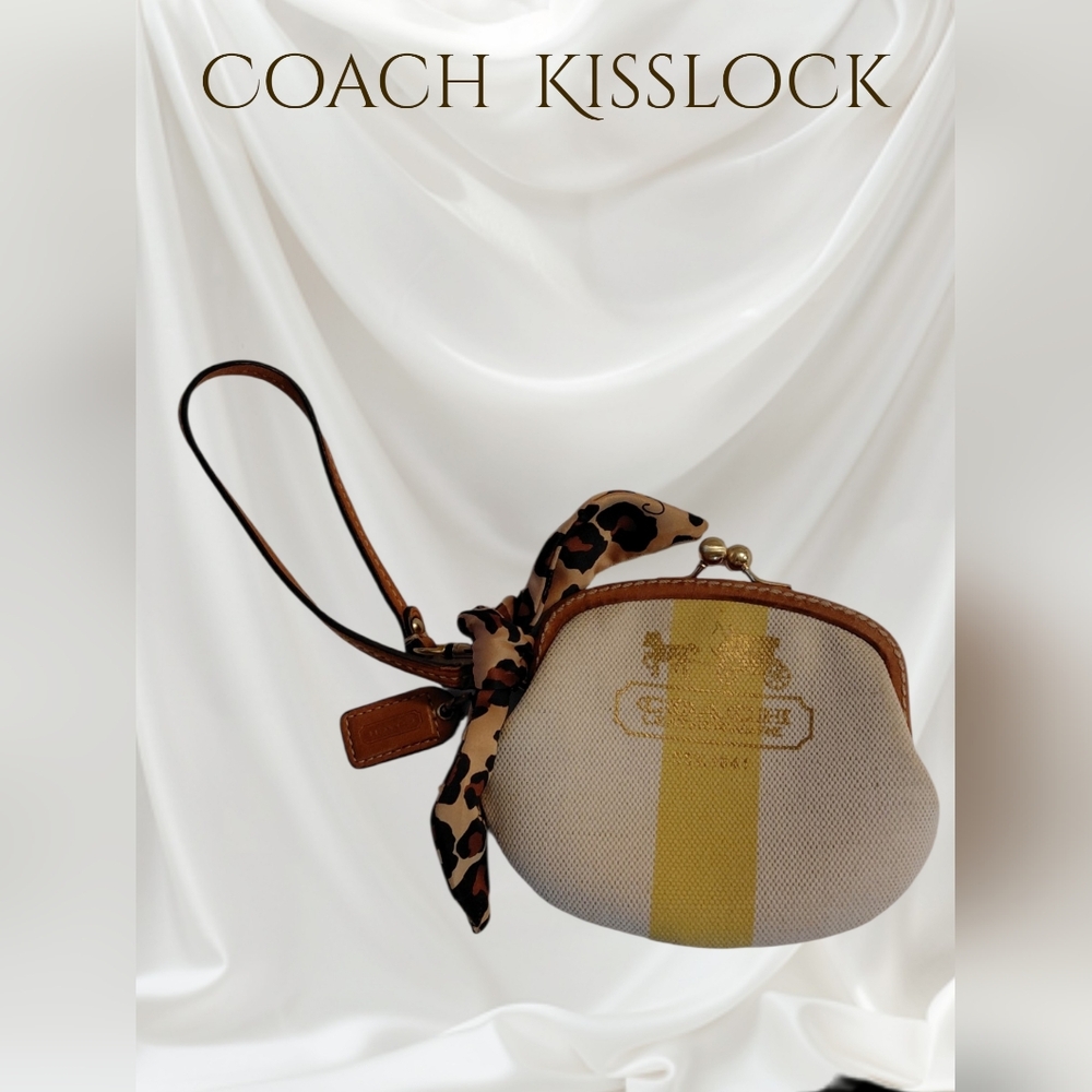 Coach Kisslock 💋 - Picture 14 of 14